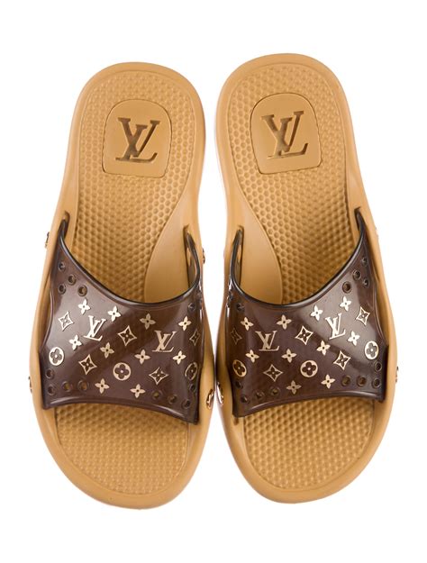 louis vuitton pink slides|louis vuitton monogram sliders.